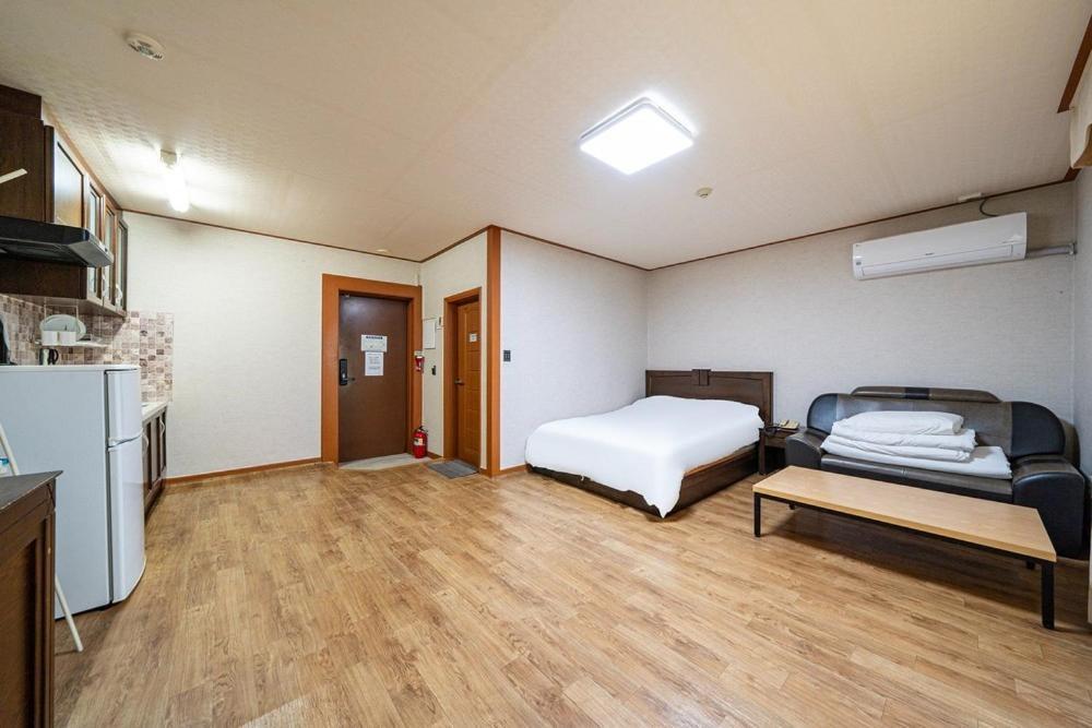 Oceanview Resortel Boryeong Exteriör bild